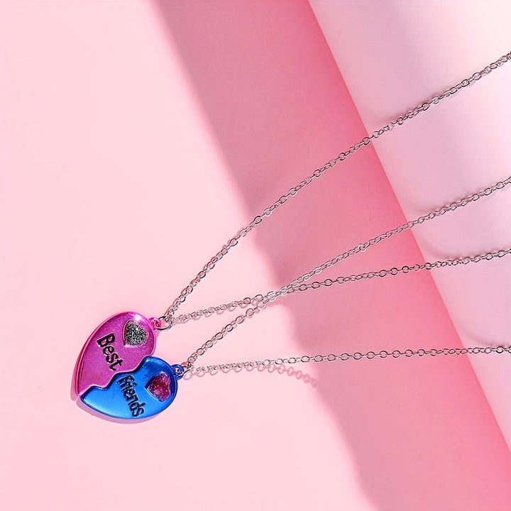 Good Friendships Heart Pendant Necklace