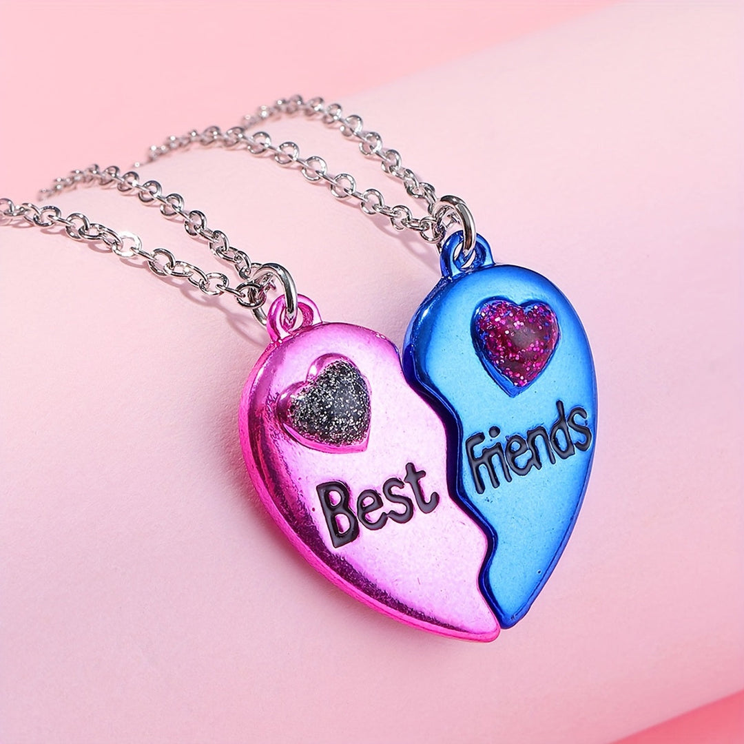 Good Friendships Heart Pendant Necklace